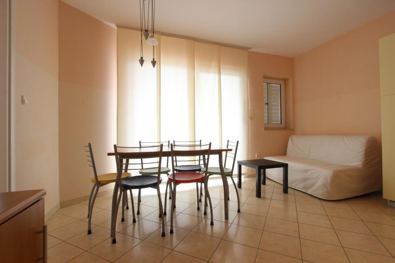 Apartments Miriam Premantura Bagian luar foto