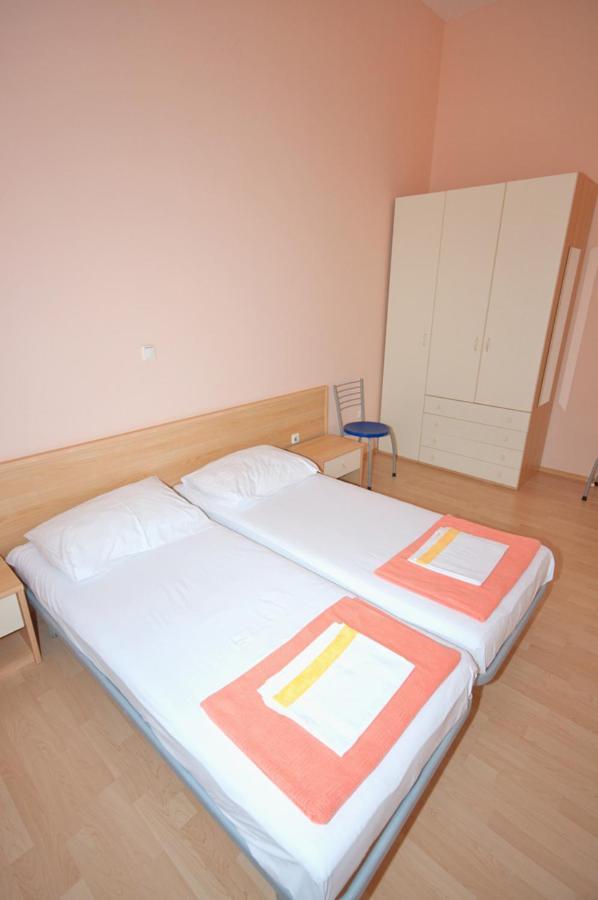 Apartments Miriam Premantura Bagian luar foto